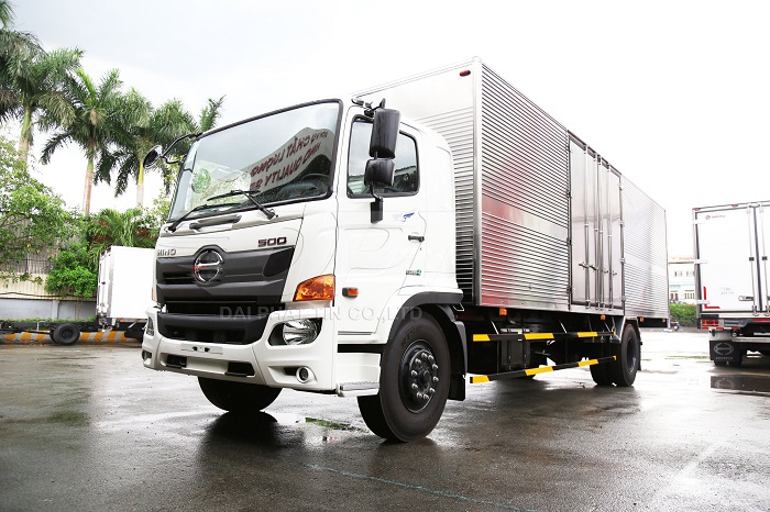 Xe tải thùng kín Hino 500 Series người bạn đường đáng tin cậy