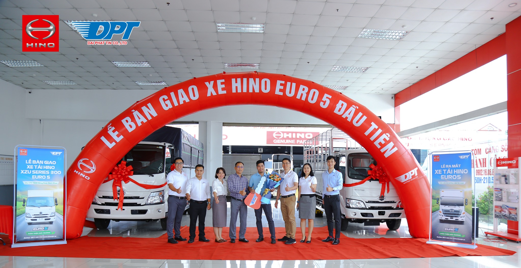 Bàn Giao Xe Hino Euro 5 Đầu Tiên Ở Thị Trường Miền Nam Của Hino Đại Phát Tín