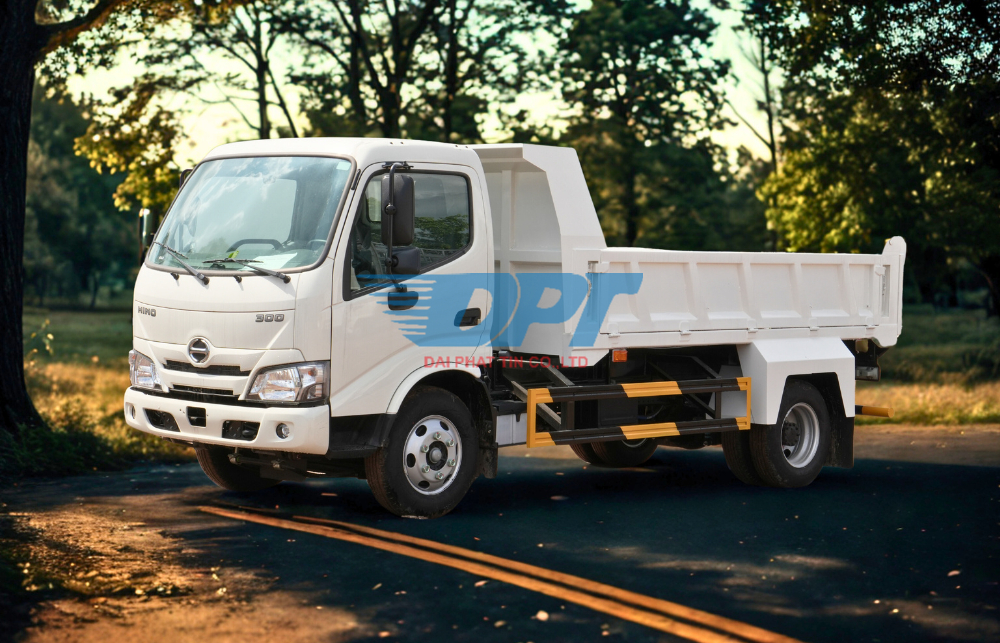 XE TẢI BEN 3 TẤN 5 - HINO XZU650L EURO 5 THÙNG TỰ ĐỔ