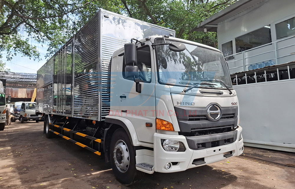 XE TẢI 8 TẤN HINO FG8JT8A-PGV THÙNG KÍN 8 MÉT 6